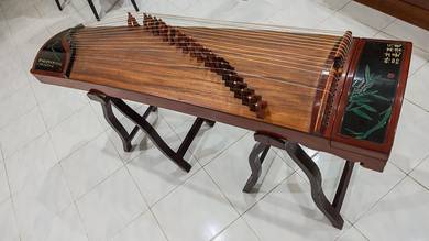 Guzheng (Musical Instrument)