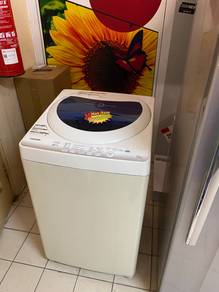TOSHIBA 7.2kg Washing Machine 6Mar2nv - terpakai