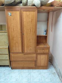 Almari untuk di jual 
