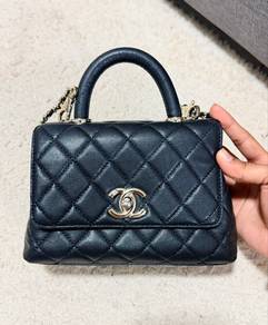 Chanel Black Caviar Vanity Case with Top Handle