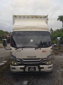 Isuzu NPR 150