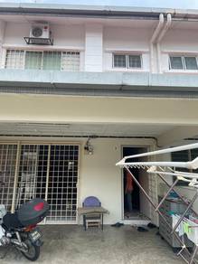 2-storey Terraced House For Sale in Seri Kembangan,SGR