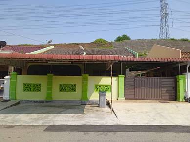 Semi-Detached House For Sale in Telok Mas,MLK