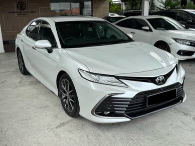 2022 Toyota Camry V