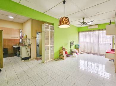 Apartment For Sale in Putra Impian Apartment