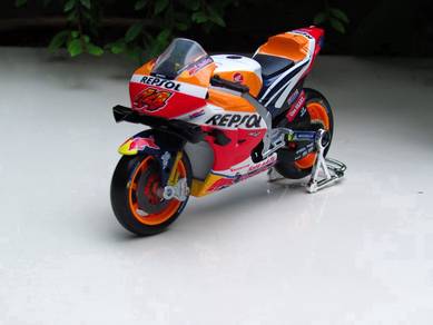 Maisto 1-18 MOTOGP 2021 Honda # 44 POL ESPARGARO