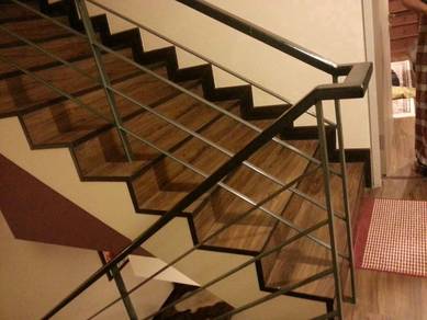 Vinyl Flooring ~~ SPC Click Flooring  Office House