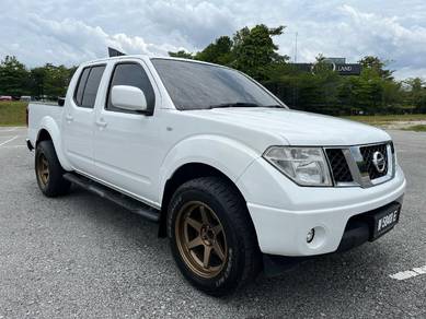 Nissan Navara CALIBRE in Puncak Alam, SGR
