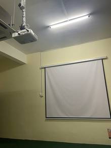 Projector dan Aircond