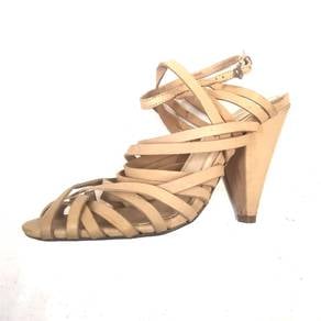 Jill Stuart strappy sandals open toe beige heel