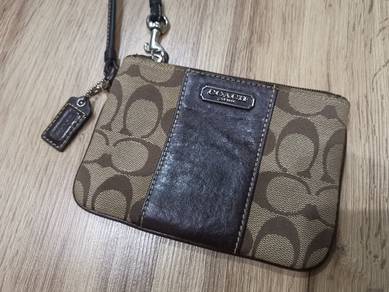 Coach Mini Wristlet 👜✨