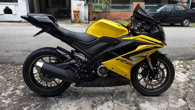 Yamaha R15