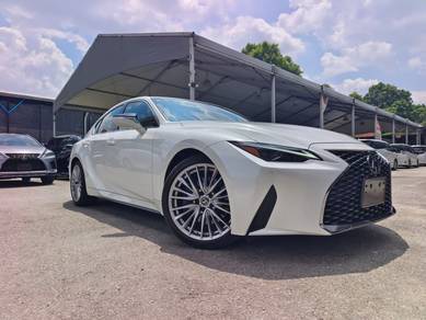 Lexus IS 300 in Kayu Ara, SGR