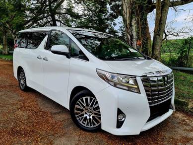 Toyota Alphard in Sungai Besi, KUL
