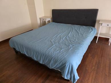 King Size Bed with Matress
