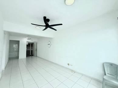 Condominium For Sale in I-Santorini