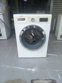 Bosch front load hot washer washing machine 9.k