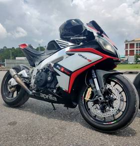 Aprilia RSV4