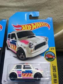 Hotwheels Morris Mini Cooper white not Tomica