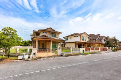 Bungalow House For Sale in Batu Kawan,PNG