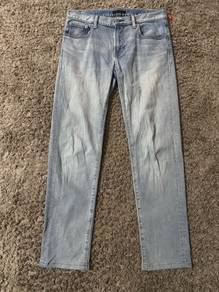 Uniqlo Jeans - Slim Straight