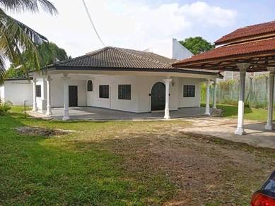 Bungalow House For Sale in Sungai Udang,MLK