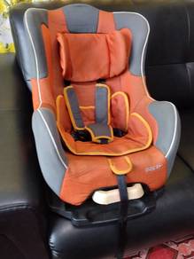 Tempat duduk Bayi