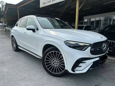 Mercedes Benz GLC300 300 4MATIC AMG LINE in Cheras, KUL