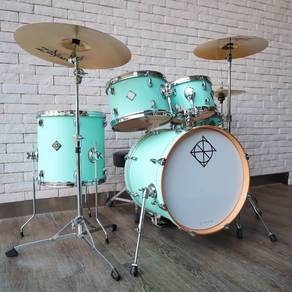 DIXON SOAR Piece Drum Kit Mahogany Shell ( Green )