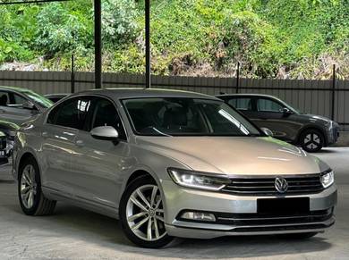 Volkswagen Passat TSI HIGHLINE (CKD) in Salak Selatan, KUL