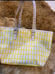 Original Beg Lacoste Handbag ( Medium )