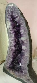 Amethyst crystal cove