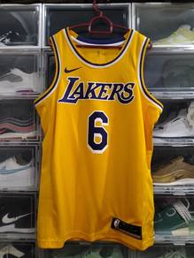 Brand New Lakers LeBron Jersey size 44