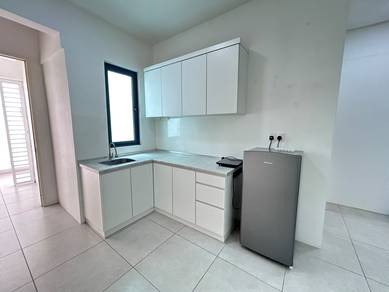 Service Residence For Rent in Meritus Residensi