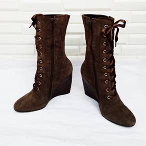 Tie Up Suede Boots