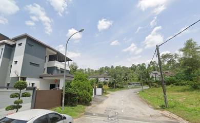 Residential Land in Seri Kembangan, SGR