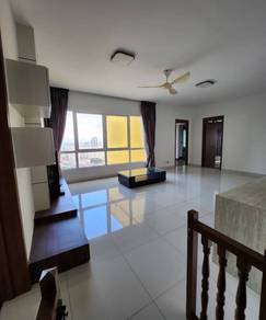 Condominium For Rent in Central Park