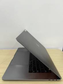 Macbook pro touchbar 15inch 2018