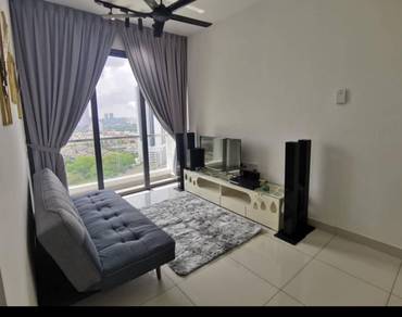 Condominium For Rent in Far East Residence