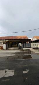 Semi-Detached House For Sale in Bera,PHG