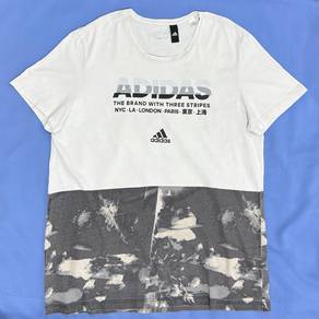 Pre-loved Original Adidas Tshirt L Size