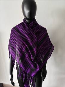 Unisex scarf purple colour (Good condition)