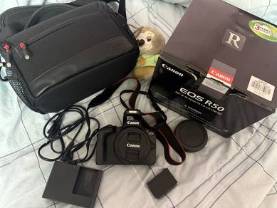 Canon R50
