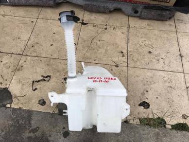 No 10-11-10 Lexus Is250 Gse20 Wiper Tank Jpn