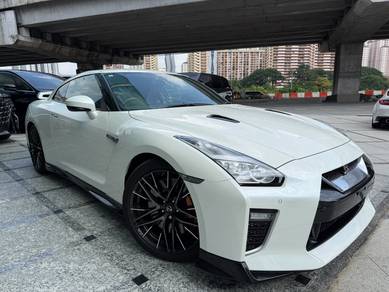 2021 Nissan GTR BLACK EDITION