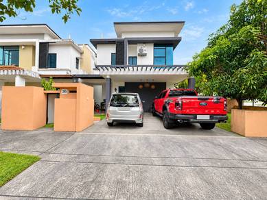 Semi-Detached House For Sale in Shah Alam,SGR