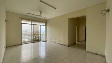 Condominium For Rent in Impian Heights