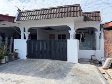 1-storey Terraced House For Sale in Batu Berendam,MLK