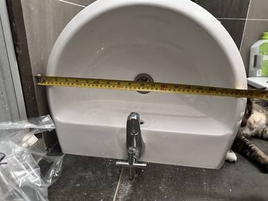 White Ceramic Sink with Faucet