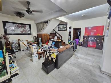 2-storey Terraced House For Sale in Seri Kembangan,SGR